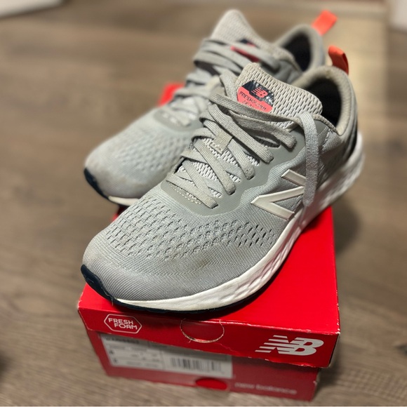 New Balance Sneakers - Picture 3 of 6